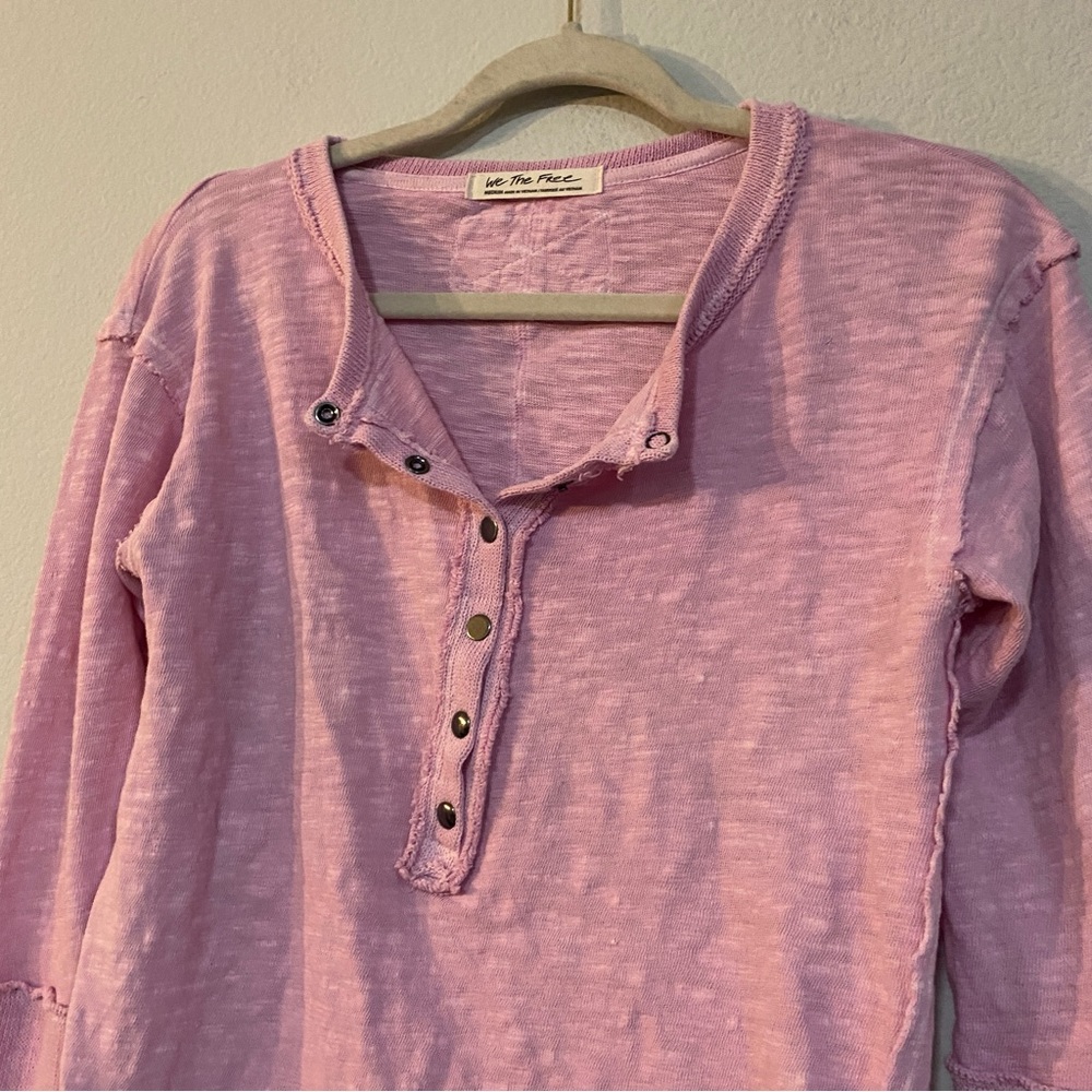 Free People Henley Top Phoebe Medium Pink Thumb Holes Knit - Picture 6 of 8